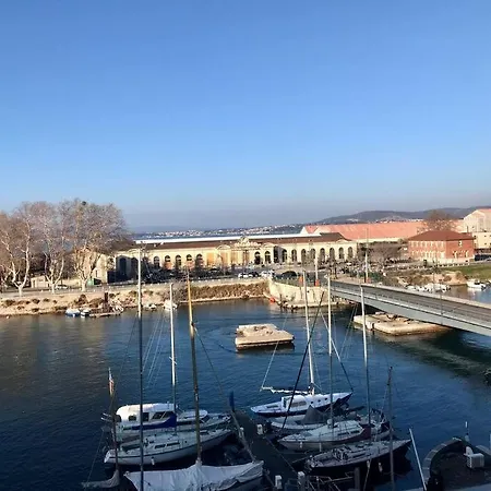 Appartement Elegant T2 Climatise Sur Canal Sète
