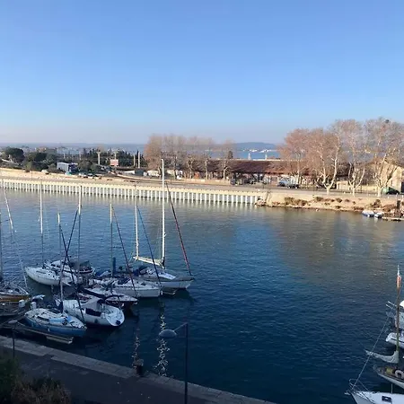 Elegant T2 Climatise Sur Canal Apartment Sète